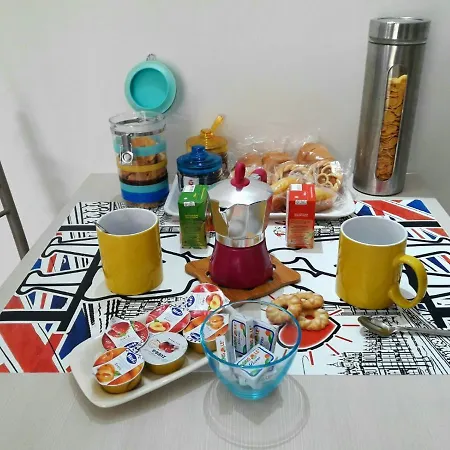 Bed & Breakfast Breakfast In Neapol